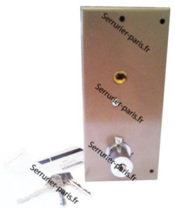 Serrure en applique multipoints avec cylindre haute sûreté A2P
